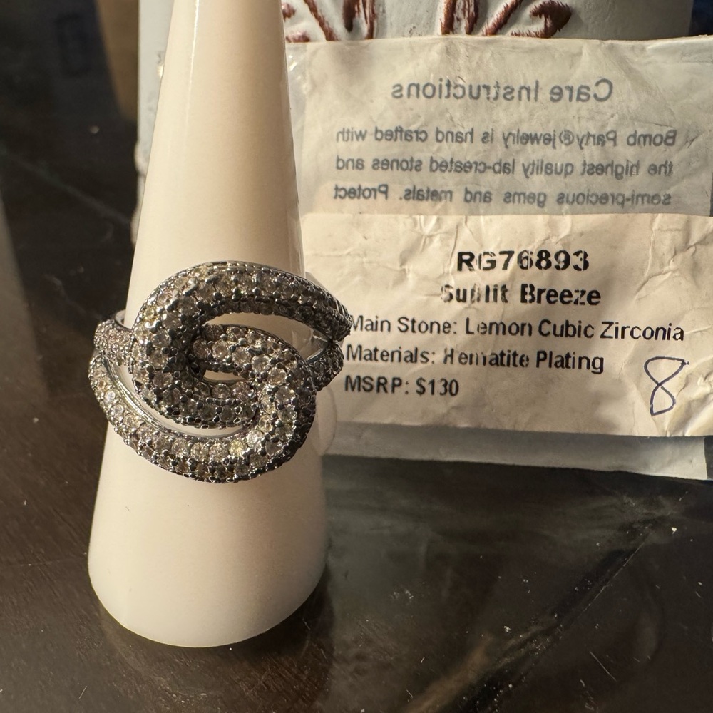 Sunlit breeze home party ring size 8